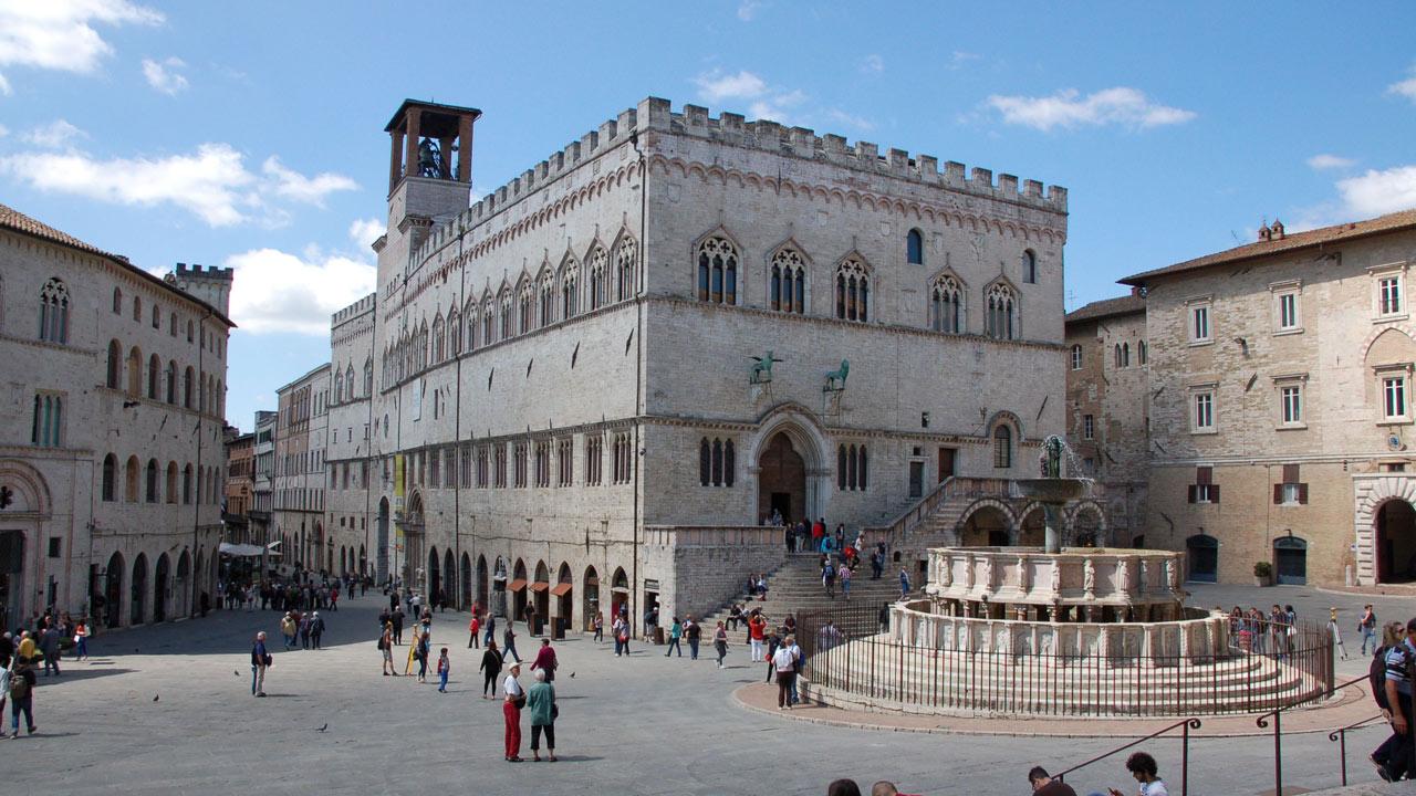DAL VIVO @ Perugia – Piazza IV Novembre.
