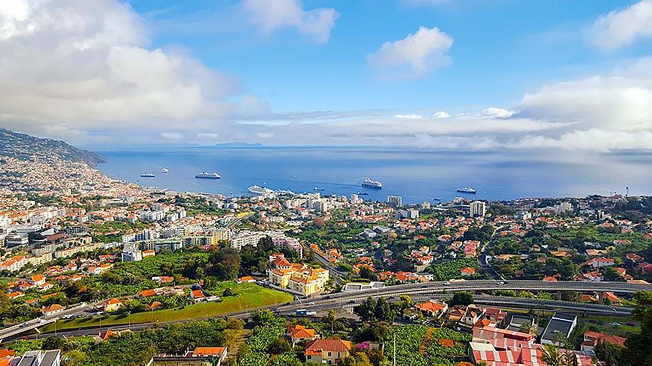 DAL VIVO @ Funchal Marina isola di Madeira – Portogallo